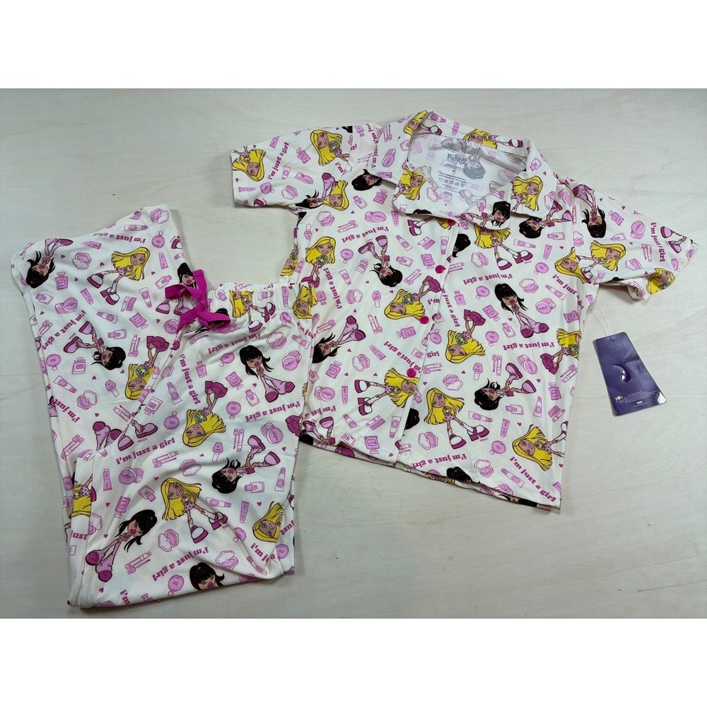 Bratz Pajama Set Womens Small I'm Just A Girl Cloe Jade Pink Button Down‎ NWT